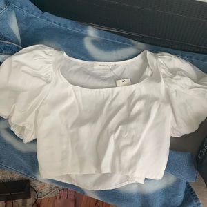 White crop top with puff sleeves size large